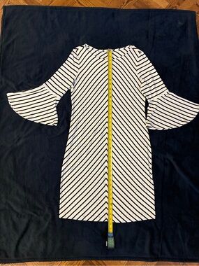 Chico’s White & Black Striped Bell Sleeve Dress Size 1 (8–10)Excellent Condition